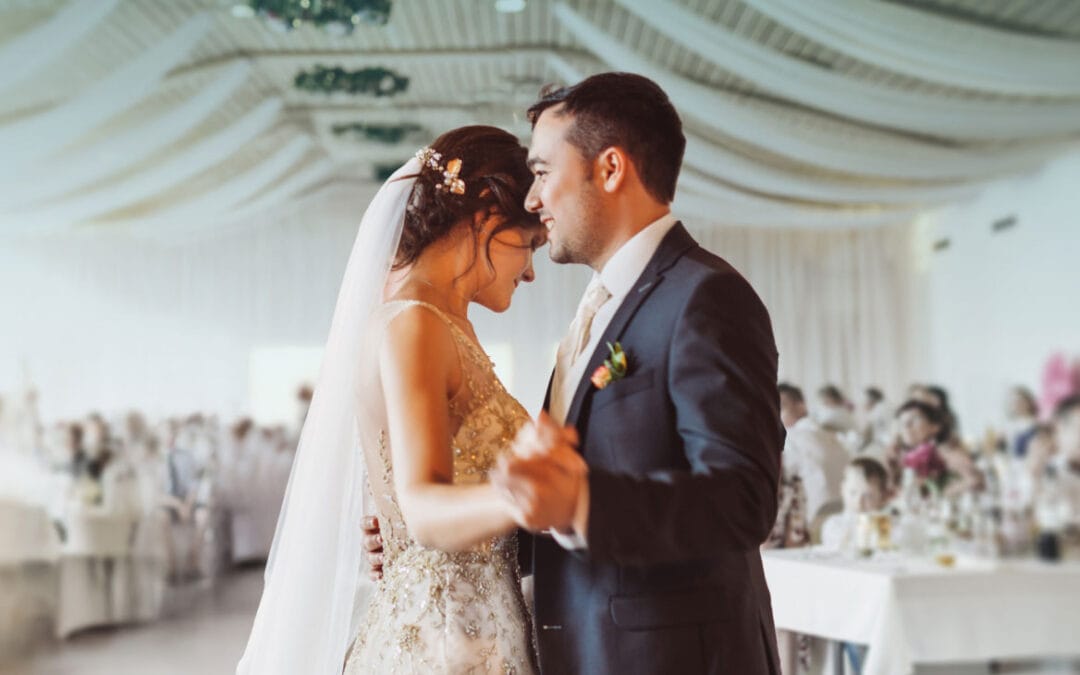 How to avoid money stress when planning a wedding