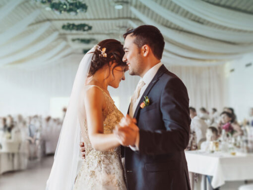 How to avoid money stress when planning a wedding